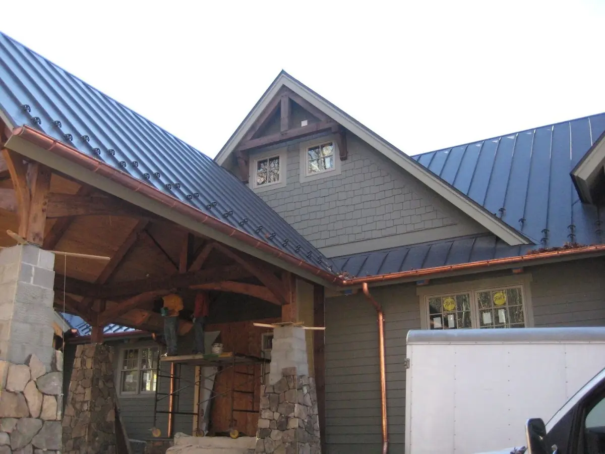 Craftsman Roofing team delivering quality roofing work in Ford Oaks